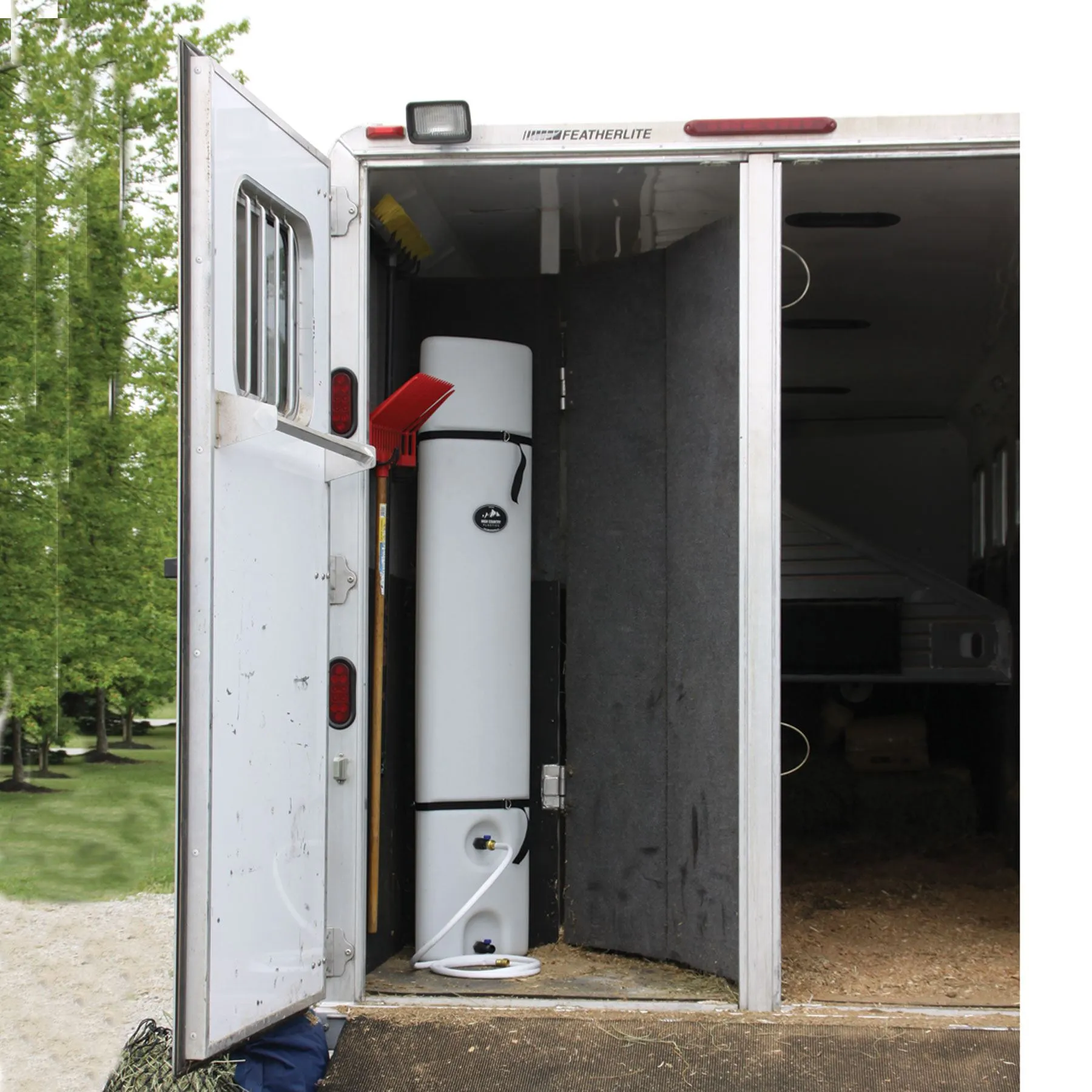 39 Gallon Slant Load Water Caddy 4 39 Gallon Slant Load Water Caddy - Image 2