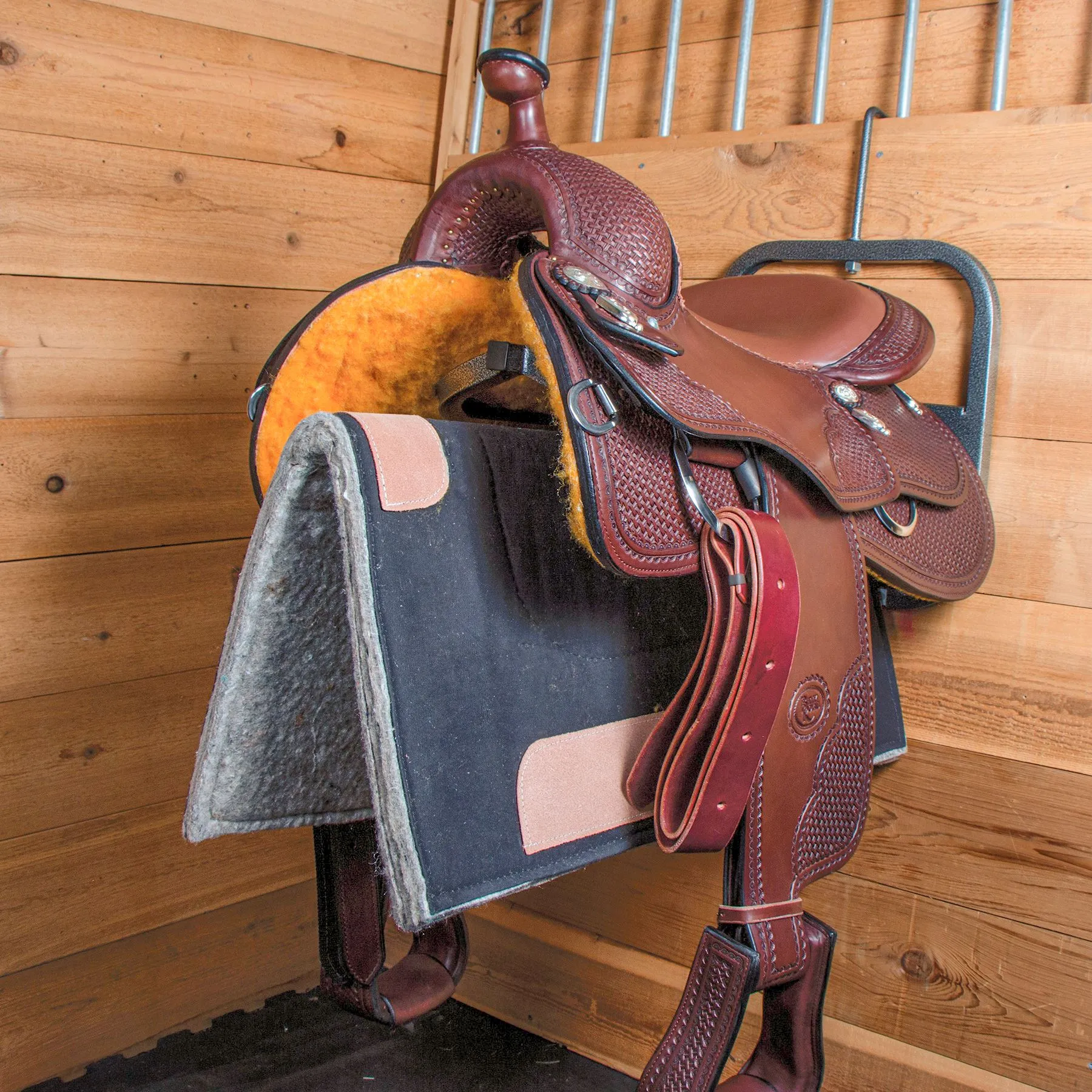 Easy-Up® Pro Series Hook Over Saddle Rack With Pad Bar 10 Easy-Up® Pro Series Hook Over Saddle Rack With Pad Bar - Image 8